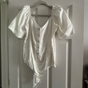 Lulu’s White Bodysuit Short Sleeve